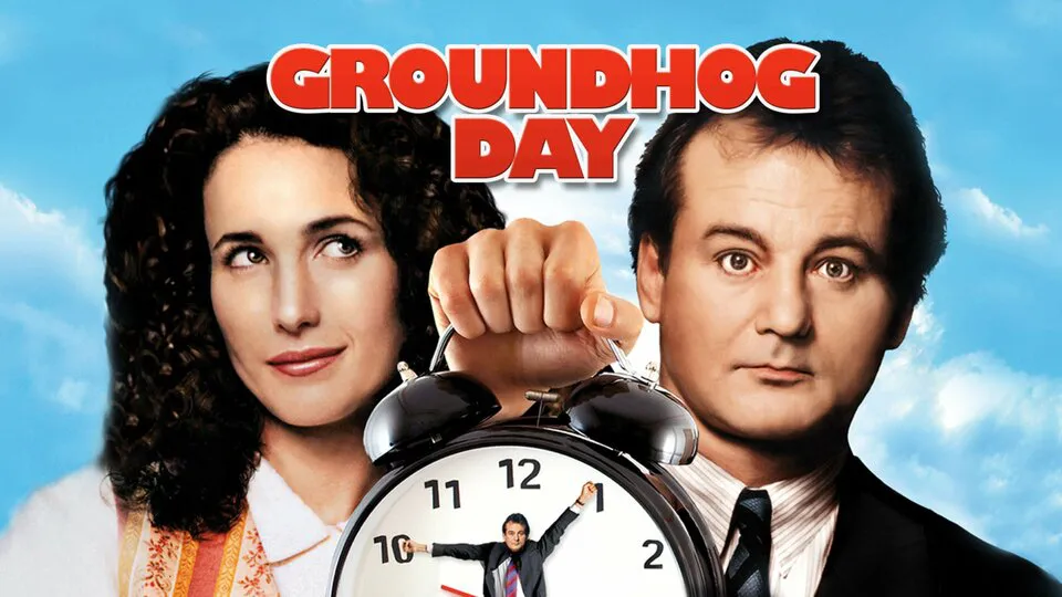 Pembawa berita cuaca sinis, Phil Connors, terjebak dalam lingkaran waktu di mana ia terus-menerus mengulang hari yang sama, Groundhog Day. Dalam prosesnya, ia belajar tentang makna hidup, cinta, dan perubahan diri.