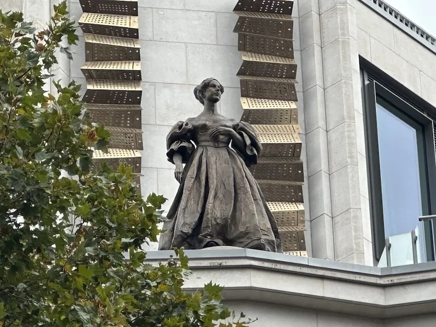 Ada Lovelace, wanita yang disebut programmer komputer pertama di dunia